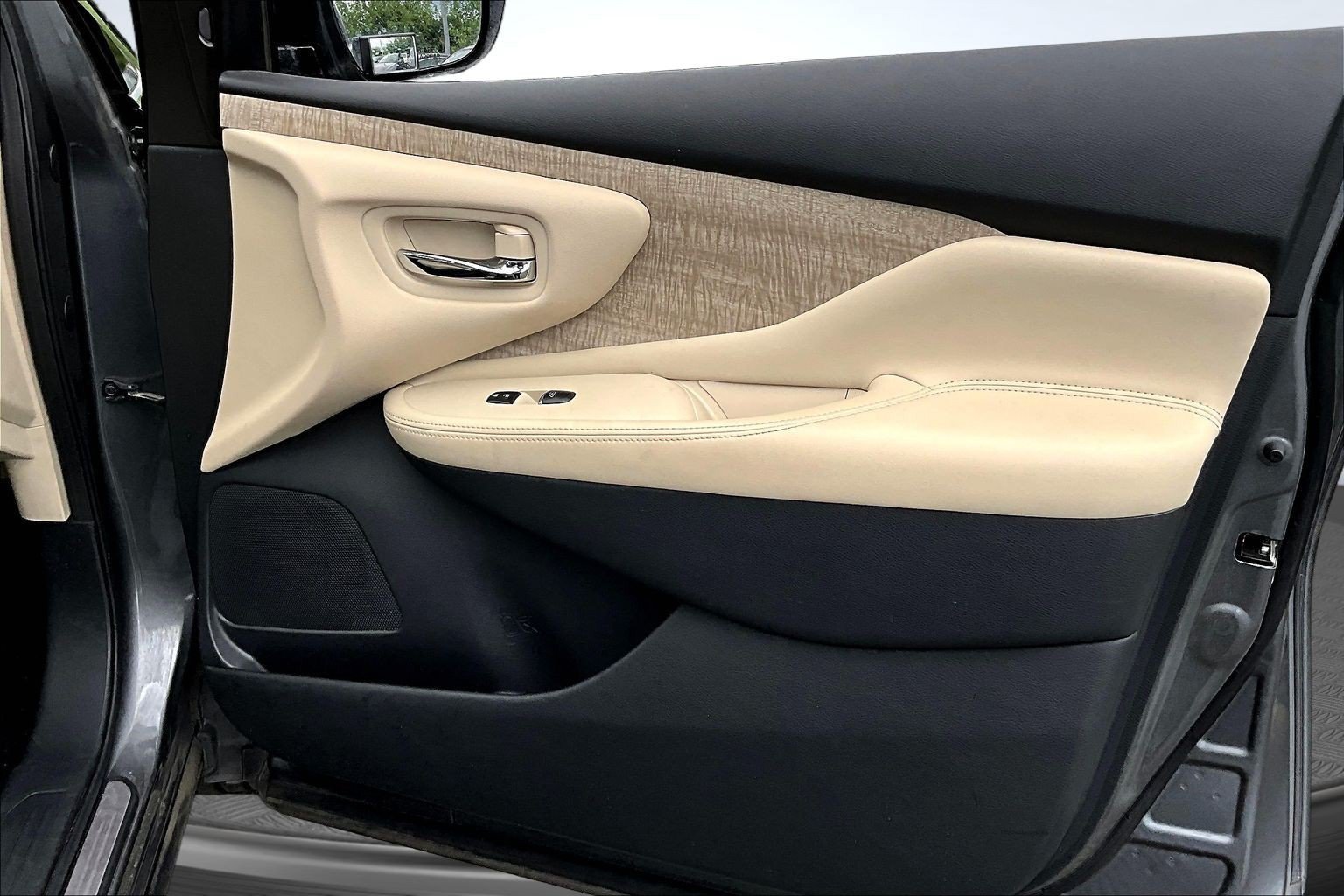 Used 2024 Nissan Murano SL w/ Cargo Package FWD image 26