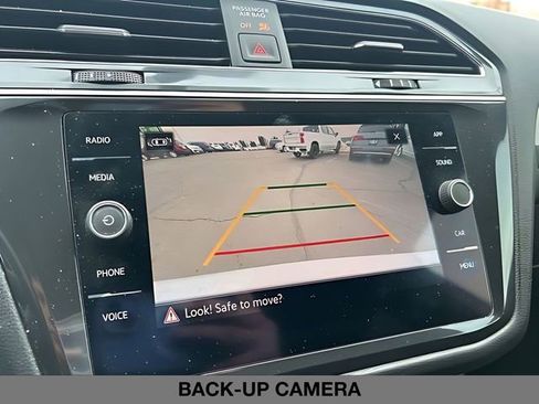 Used 2021 Volkswagen Tiguan SE R-Line w/ 3rd Row Seat Package image 29