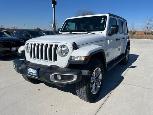 Used 2021 Jeep Wrangler Unlimited Sahara w/ Cold Weather Group image 4