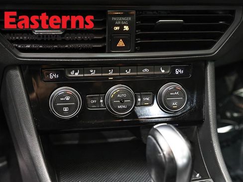 Used 2020 Volkswagen Jetta SE w/ SE Cold Weather Package image 20