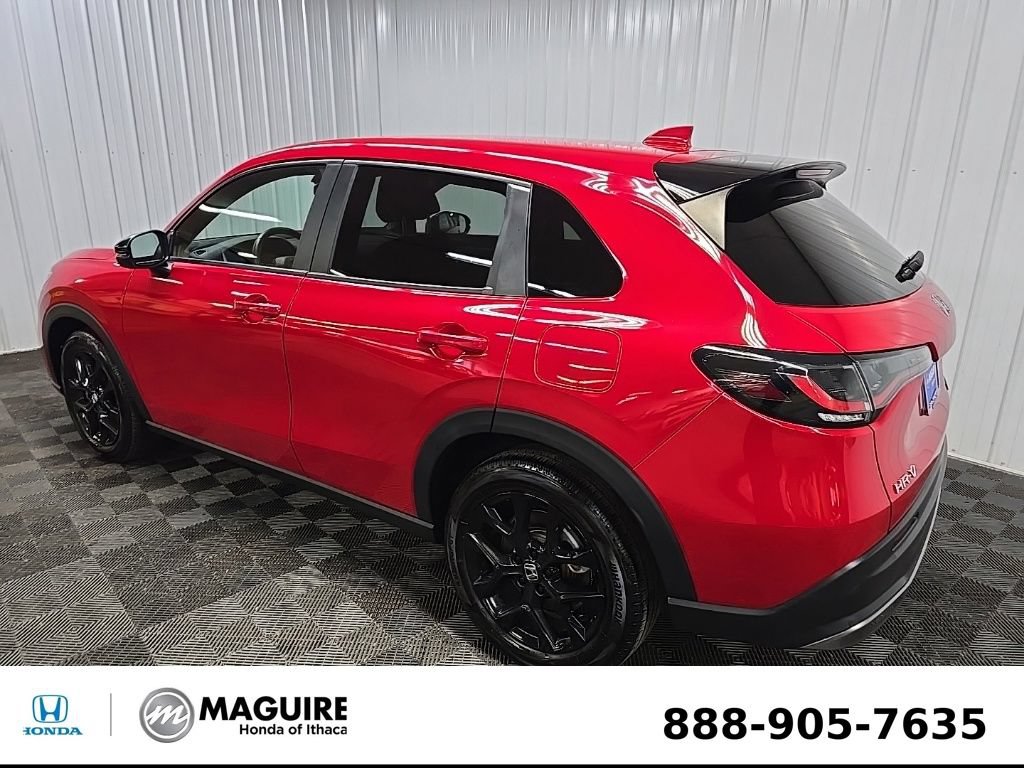 Used 2024 Honda HR-V Sport image 9