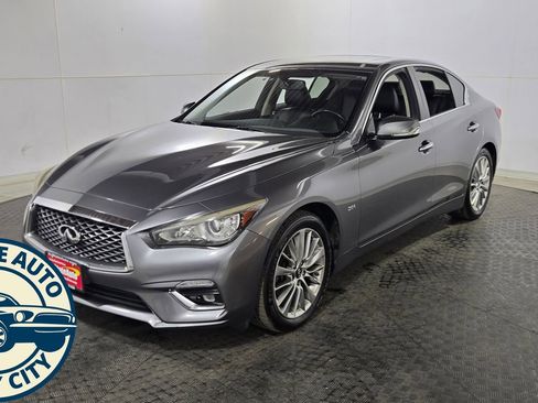 Used 2018 INFINITI Q50 Luxe w/ Essential Package (2.0T Luxe) image 3