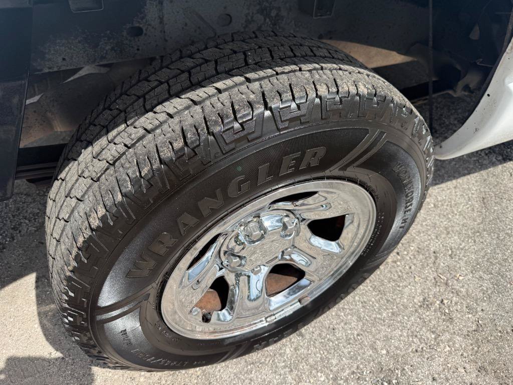 Used 2008 Dodge Ram 1500 Truck ST RWD image 16