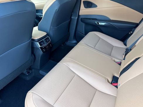 New 2026 Lexus RX 450h AWD image 12