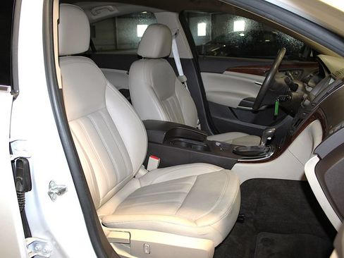 Used 2016 Buick Regal FWD image 28