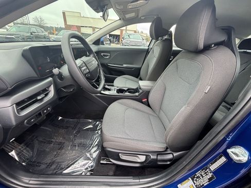 Used 2025 Kia K4 LXS image 31