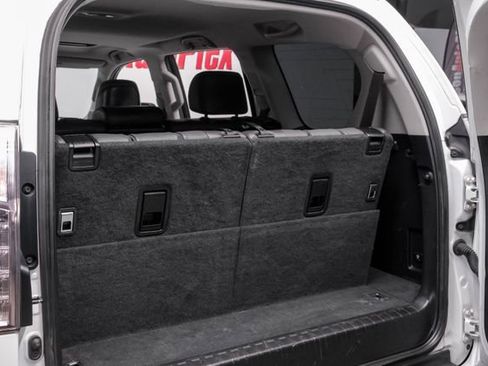 Used 2015 Lexus GX 460 image 49