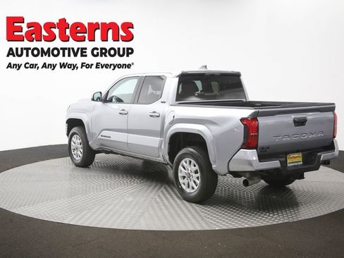Used 2024 Toyota Tacoma SR5 AWD/4WD image 65