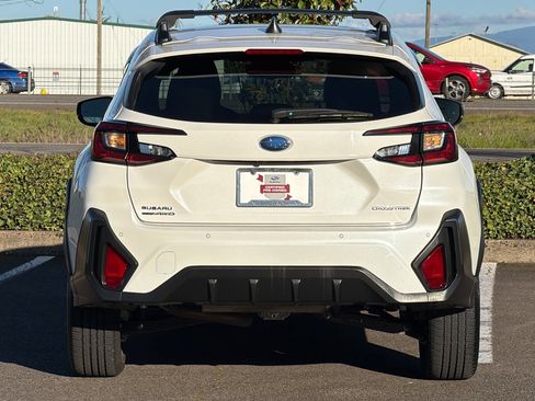 Used 2025 Subaru Crosstrek 2.5i Limited w/ Crosstrek Mirror Package image 5