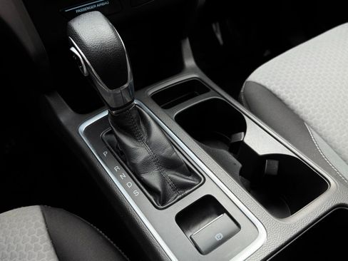 Used 2018 Ford Escape SE image 32