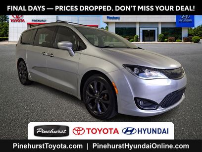 Used 2020 Chrysler Pacifica Touring-L w/ S Appearance Package