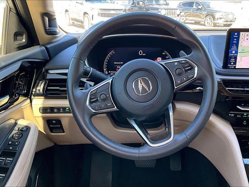 Used 2025 Acura MDX FWD w/ Technology Package image 5