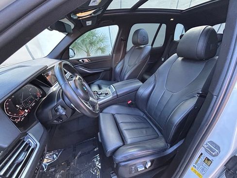Used 2022 BMW X5 sDrive40i w/ M Sport Package RWD image 34