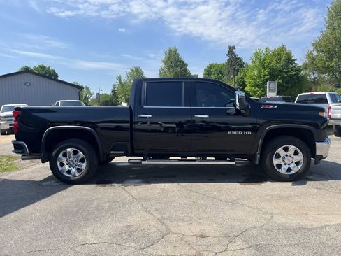 Used 2020 Chevrolet Silverado 2500 LTZ w/ LTZ Premium Package AWD/4WD image 5