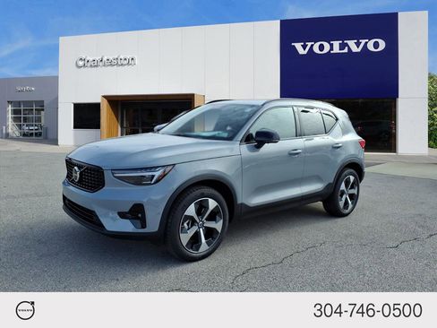 New 2026 Volvo XC40 B5 Plus w/ Protection Package Premier image 7