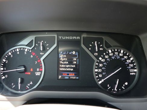 Used 2025 Toyota Tundra SR w/ SR Tow Package AWD/4WD image 27