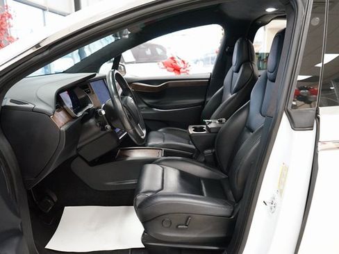 Used 2020 Tesla Model X Long Range image 31