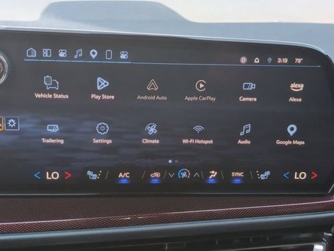 Certified 2025 Chevrolet Traverse Z71 AWD/4WD image 13