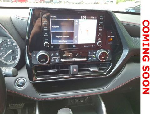 Used 2021 Toyota Highlander XSE AWD/4WD image 13