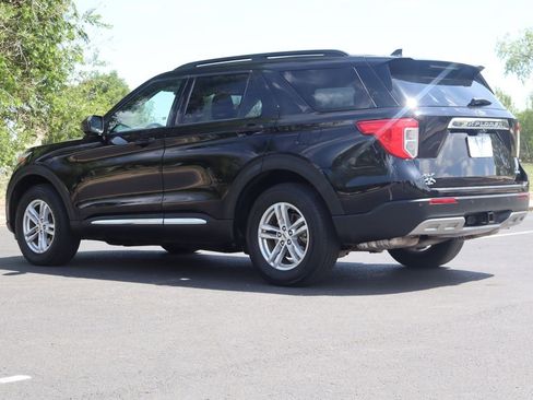 Used 2021 Ford Explorer XLT w/ Equipment Group 202A AWD/4WD image 7