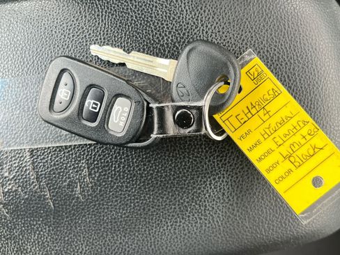 Used 2014 Hyundai Elantra Limited image 34