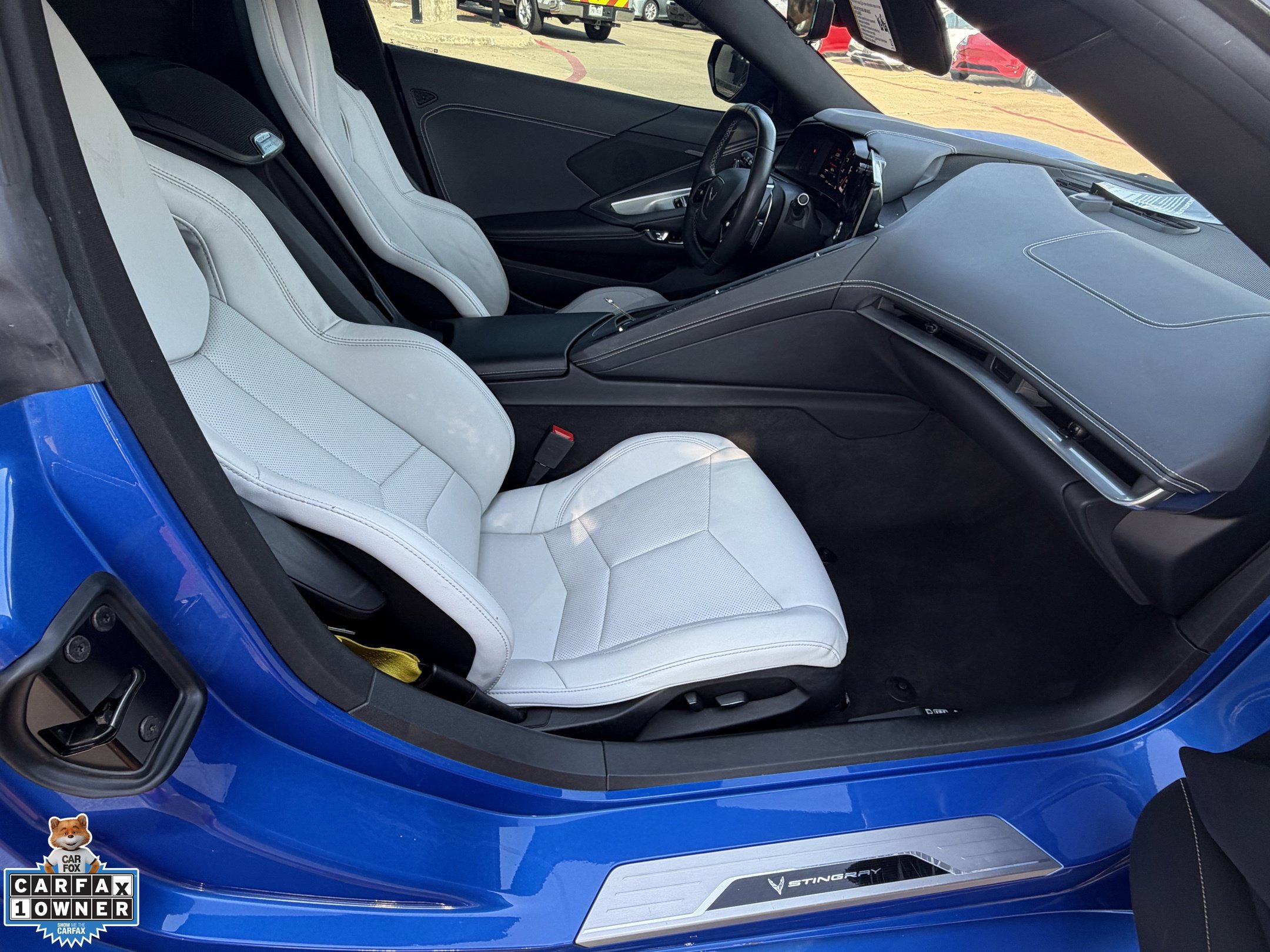 Used 2021 Chevrolet Corvette Stingray Convertible w/ Z51 Performance Package RWD image 26