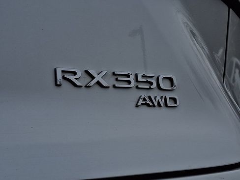 Used 2024 Lexus RX 350 Premium w/ Accessory Package AWD/4WD image 31