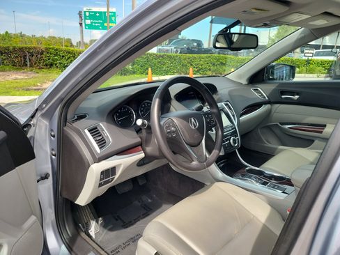 Used 2016 Acura TLX V6 FWD image 9