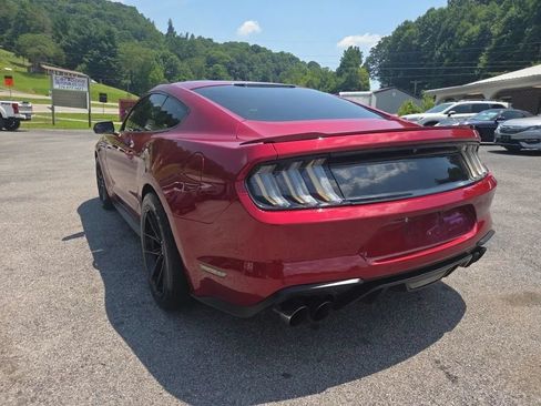 Used 2018 Ford Mustang GT RWD image 7