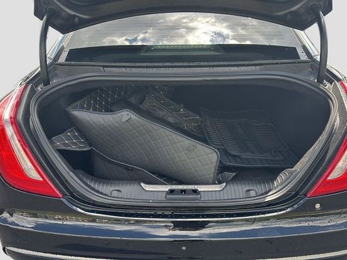 Used 2018 Jaguar XJ L Portfolio RWD image 20