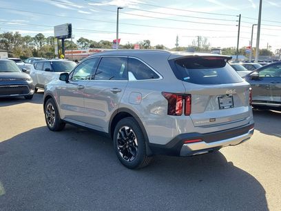 New 2026 Kia Sorento S w/ S Panoramic Sunroof Package