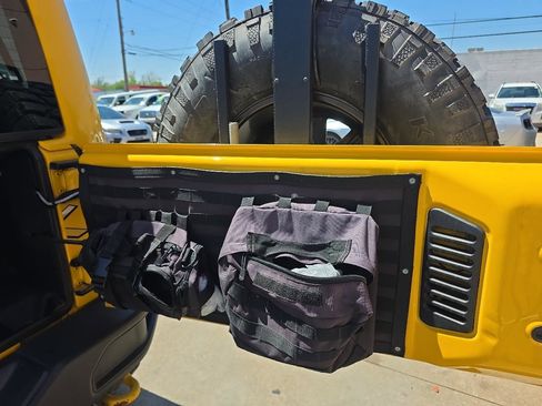 Used 2015 Jeep Wrangler Unlimited Sahara AWD/4WD image 27