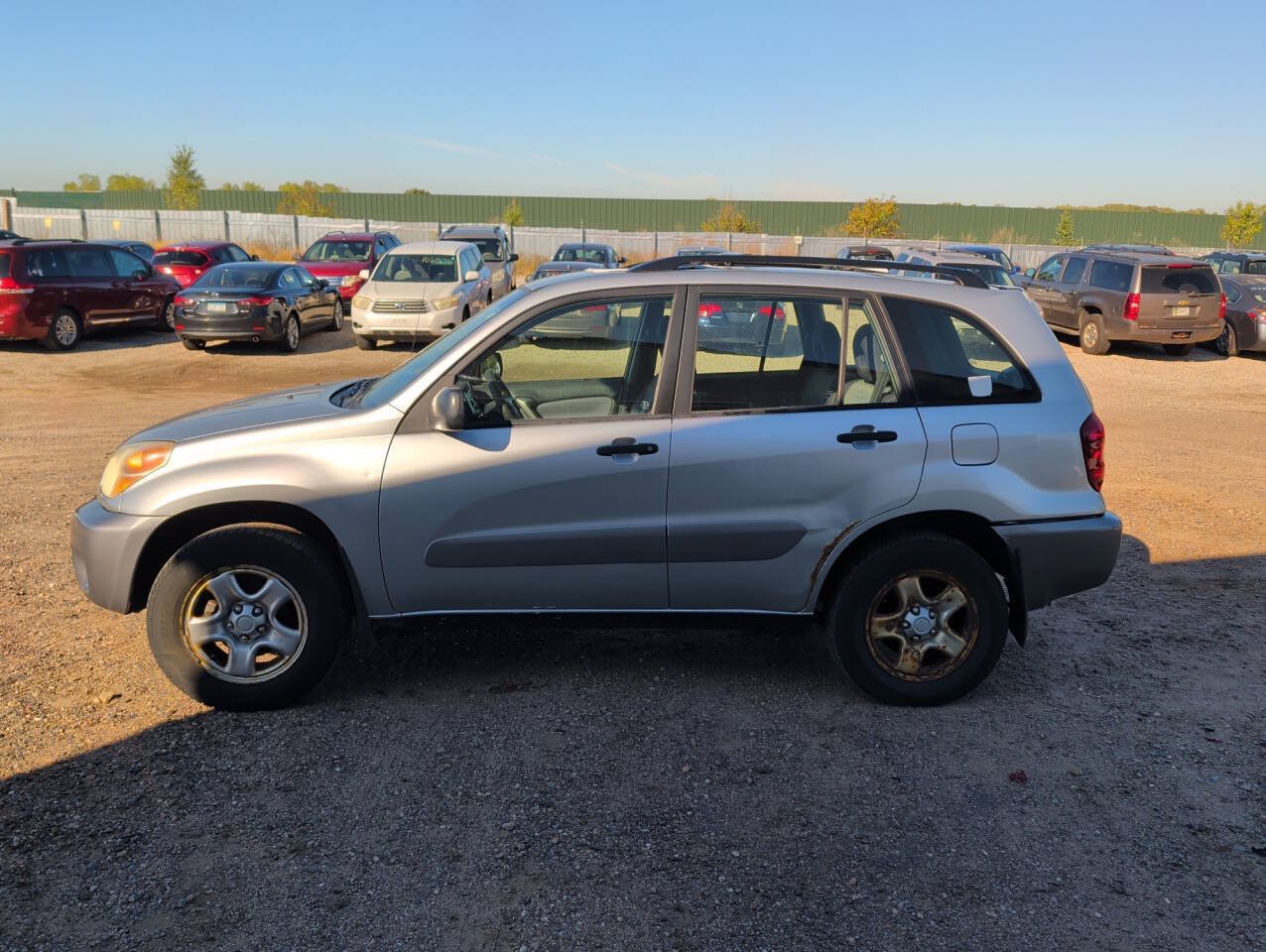 Used 2005 Toyota RAV4 2WD image 2