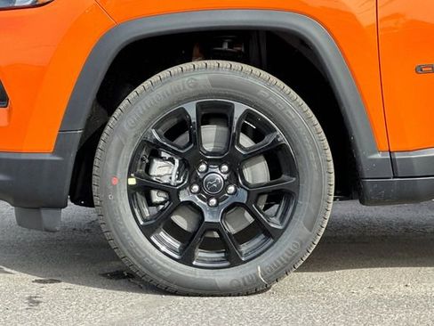 New 2026 Jeep Compass Latitude AWD/4WD image 24