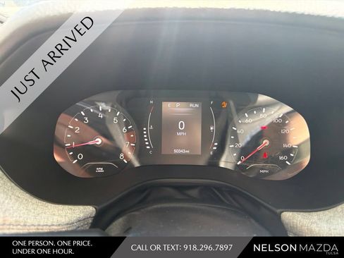 Used 2022 Jeep Compass Latitude AWD/4WD image 16