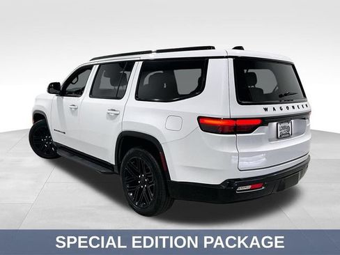 Used 2024 Jeep Wagoneer Series II AWD/4WD image 6