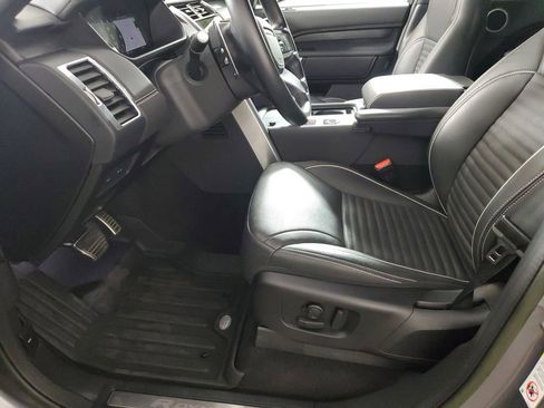 Used 2023 Land Rover Discovery Metropolitan Edition AWD/4WD image 23