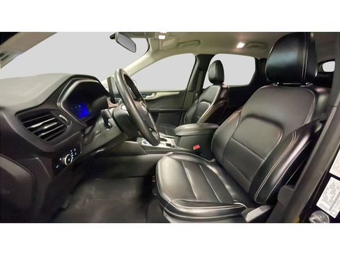 Used 2024 Ford Escape Platinum AWD/4WD image 12