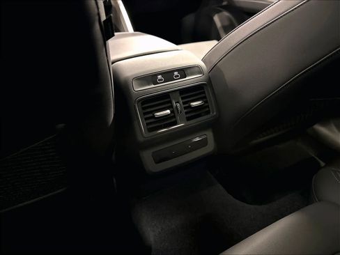 Used 2025 Audi Q5 Premium w/ Premium Plus AWD/4WD image 33