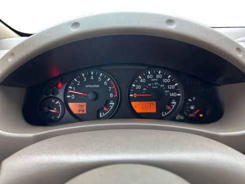 Used 2018 Nissan Frontier SV AWD/4WD image 13