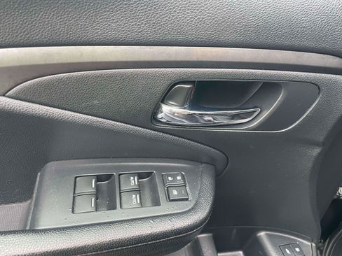 Used 2017 Honda Pilot EX-L image 16