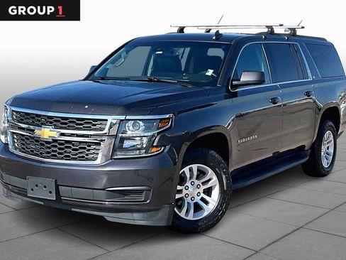 Used 2018 Chevrolet Suburban LT image 1