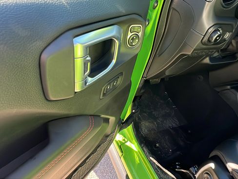 New 2026 Jeep Wrangler Unlimited Rubicon image 15