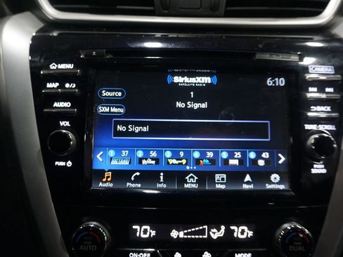 Used 2017 Nissan Murano Platinum w/ Platinum Technology Package FWD image 10