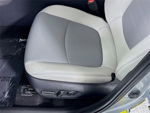 Certified 2025 Toyota RAV4 XLE Premium image 18