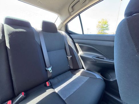 Used 2025 Nissan Versa SV FWD image 37