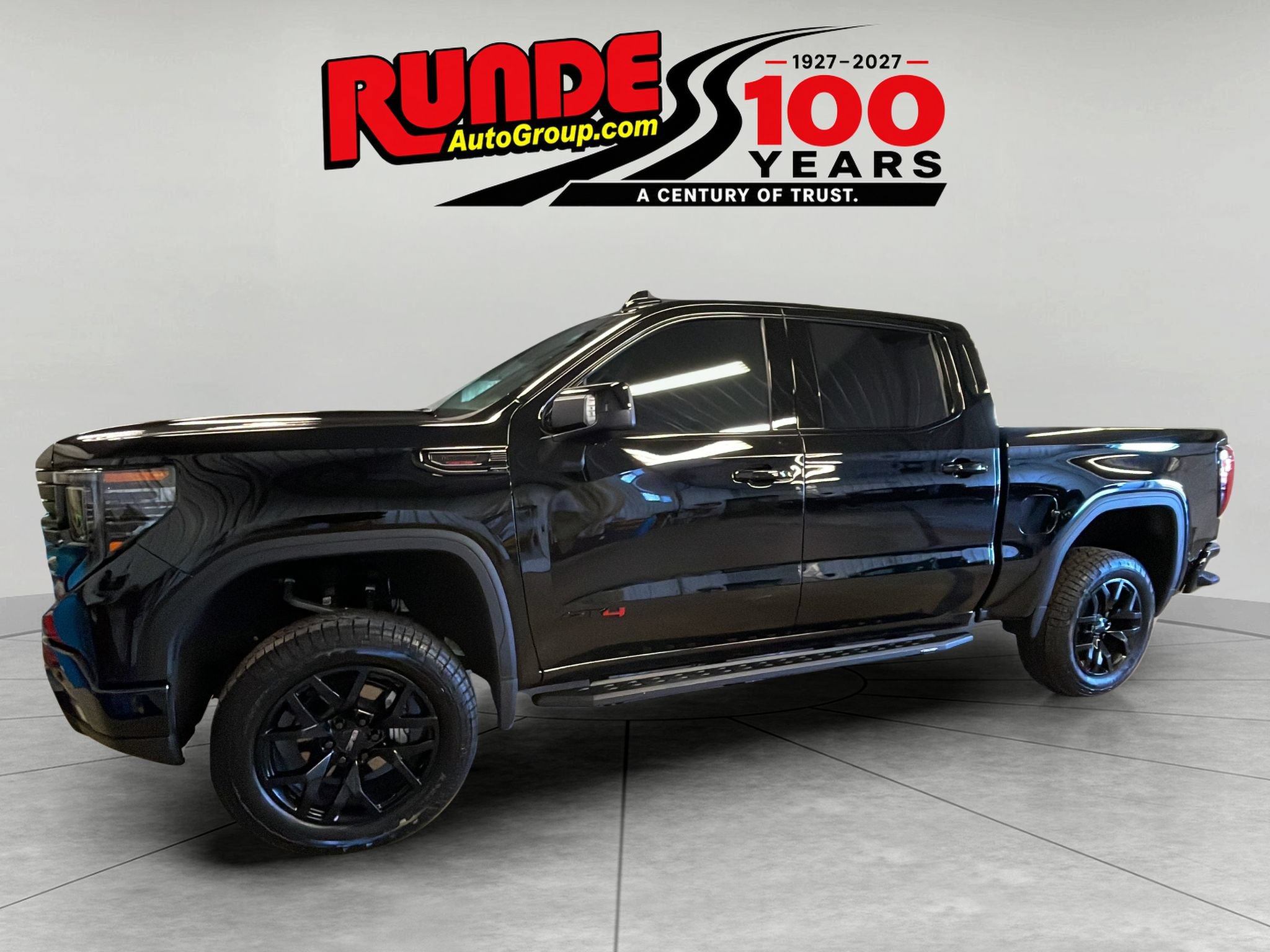 Certified 2026 GMC Sierra 1500 AT4 w/ Technology Package AWD/4WD image 1