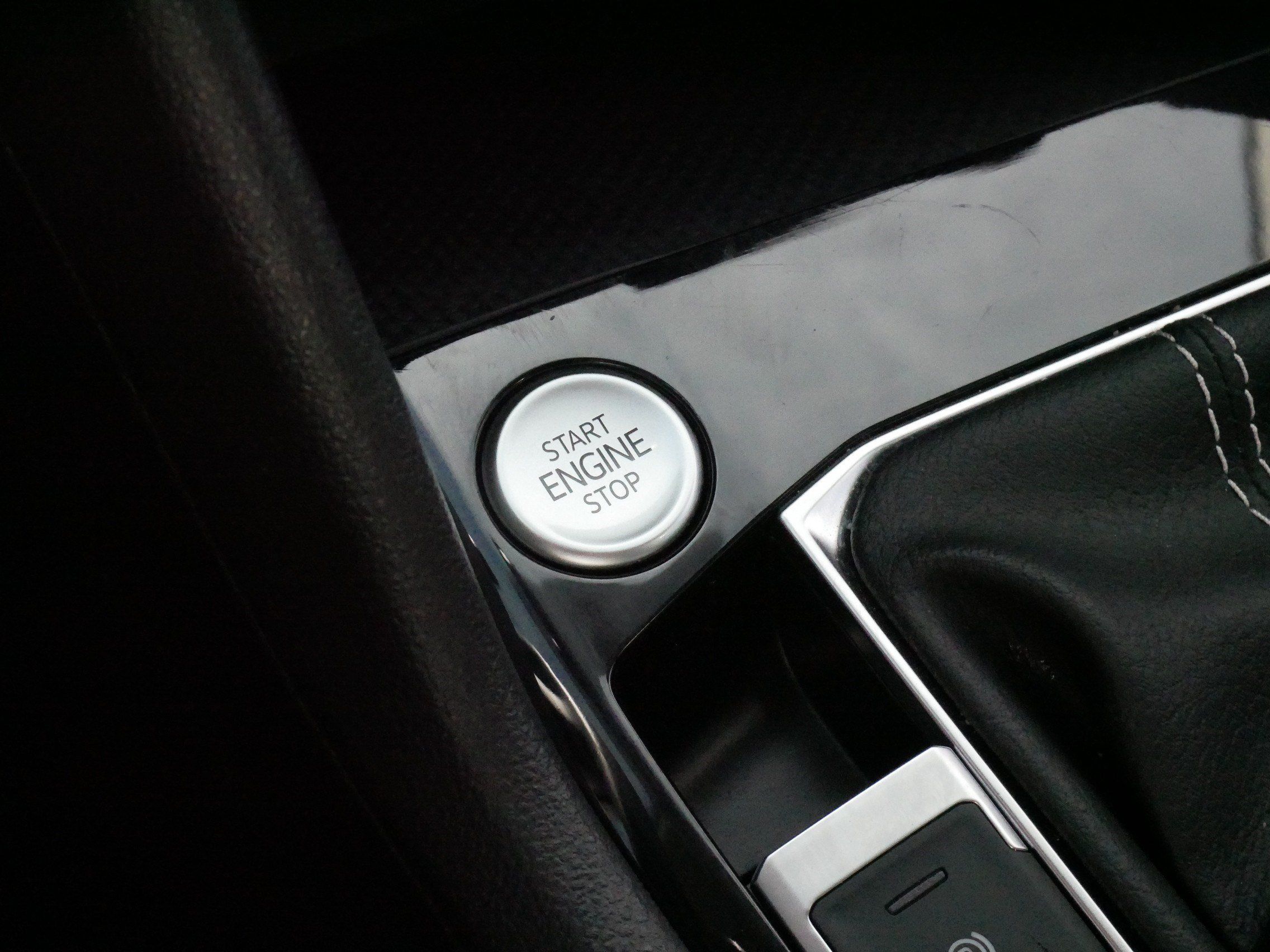 Certified 2024 Volkswagen Taos S AWD/4WD image 28