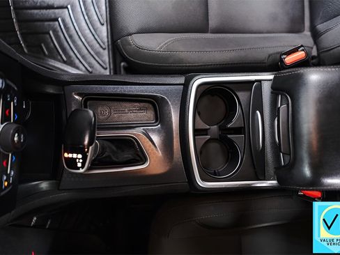 Used 2018 Dodge Charger SXT Plus w/ Driver Convenience Group image 17