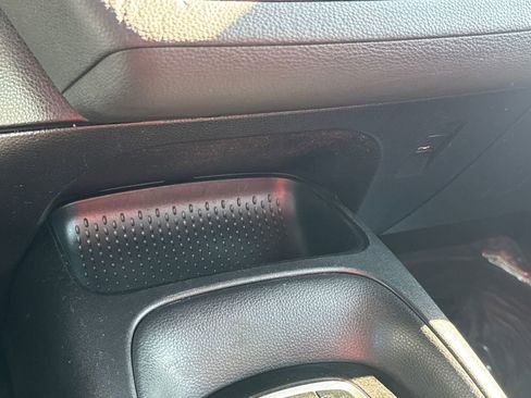 Used 2022 Toyota Corolla LE FWD image 25